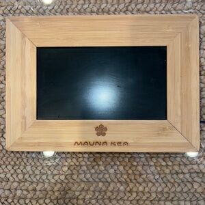 Mauna Kea Digital Picture Frame